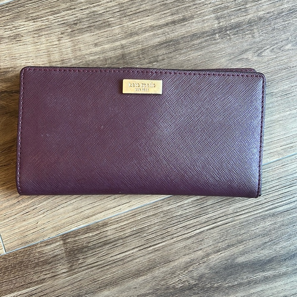 Kate Spade Stacy Bifold Wallet - Wine color